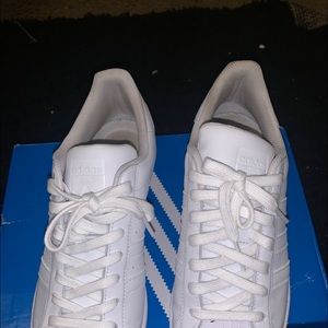 All stars Adidas men’s size 10 all white